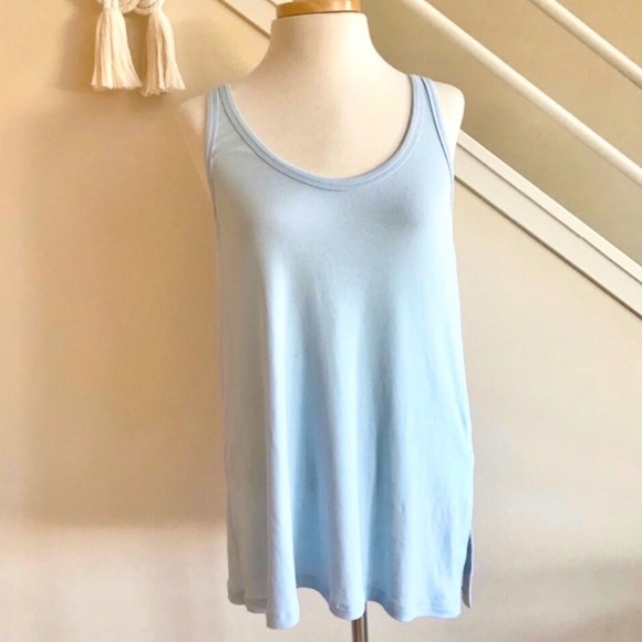 NWT Theory Light Blue Betwin Scoop Neck Loose Fit Long Tailored Tank Top Sz MED - Picture 1 of 15